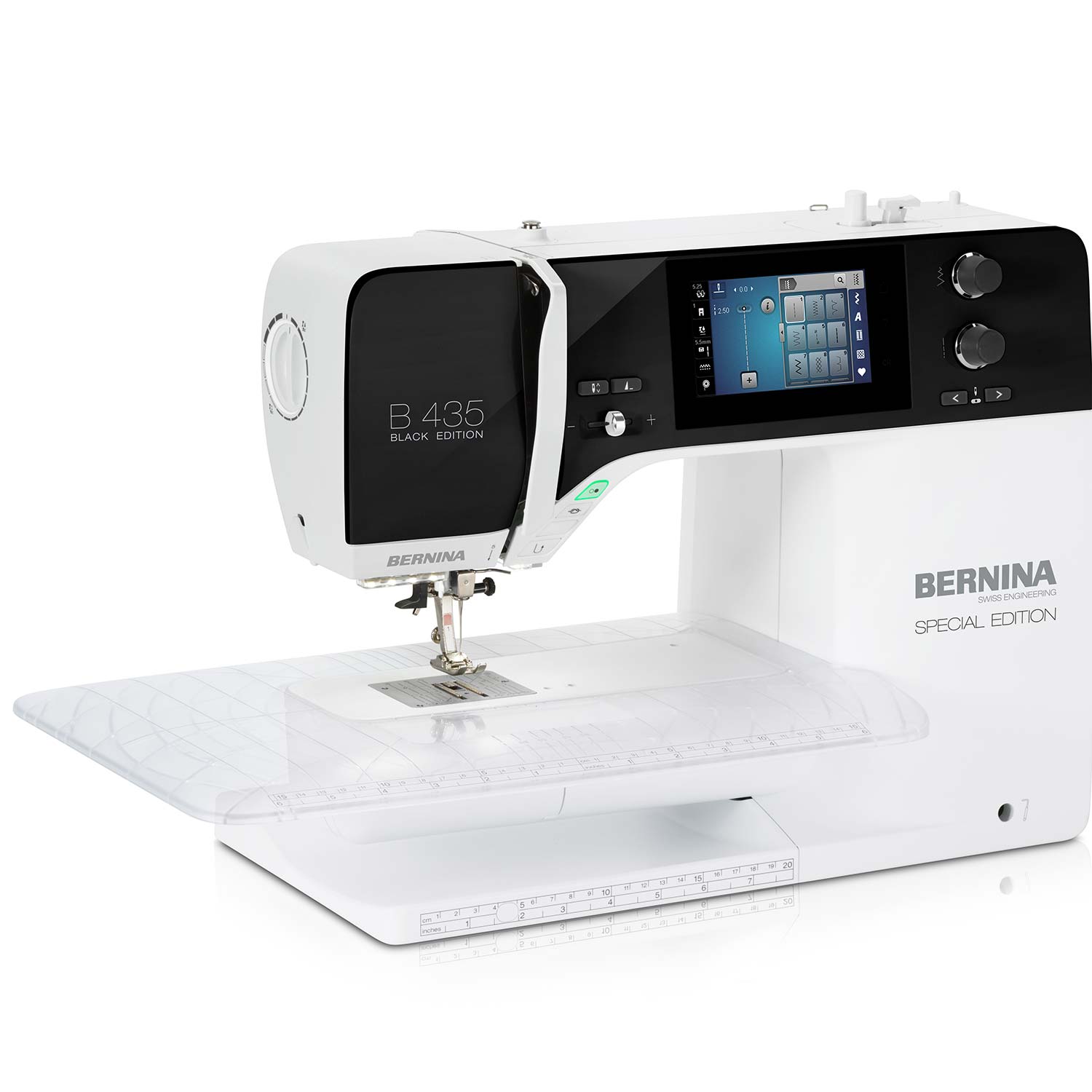 Bernina B435 Black Edition