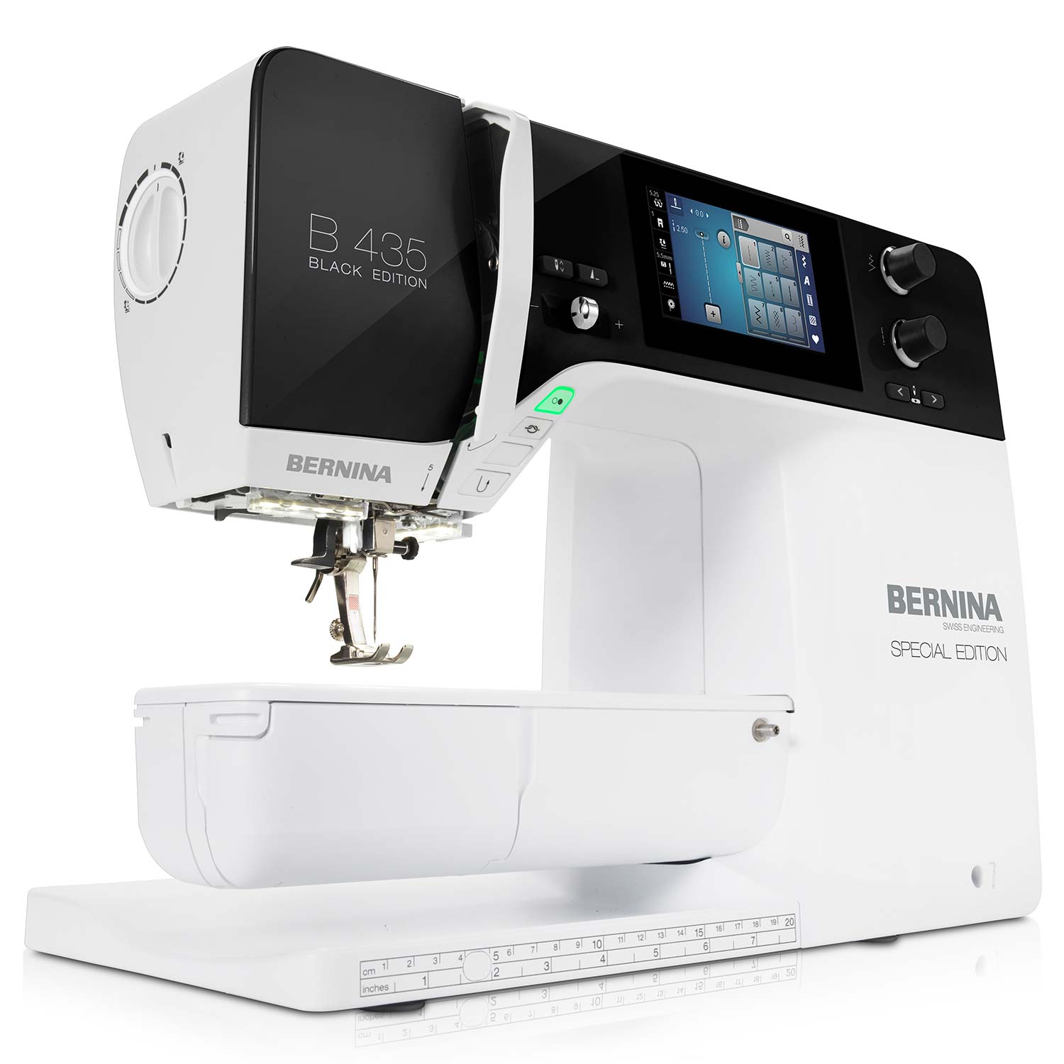 Bernina B435 Black Edition