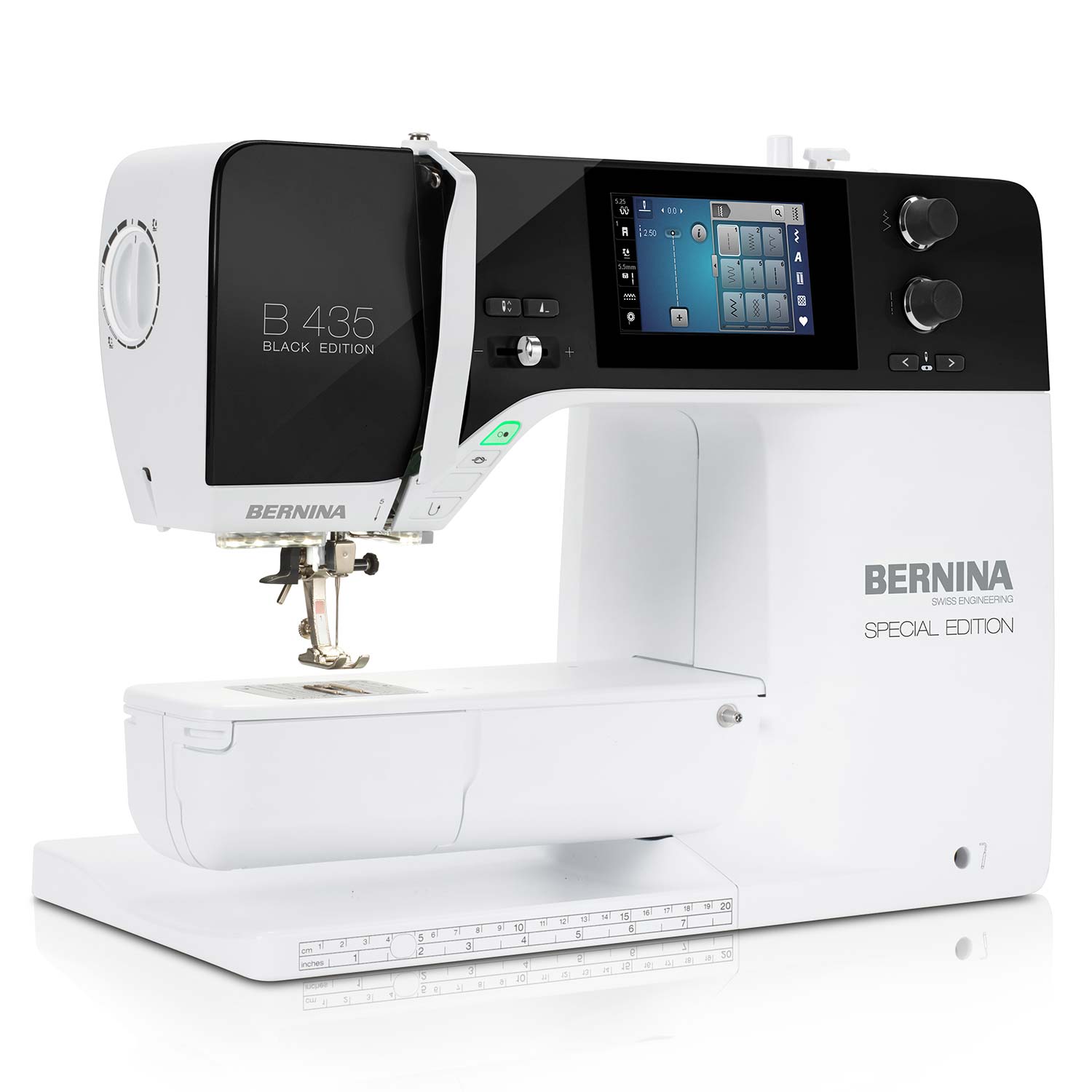 Bernina B435 Black Edition