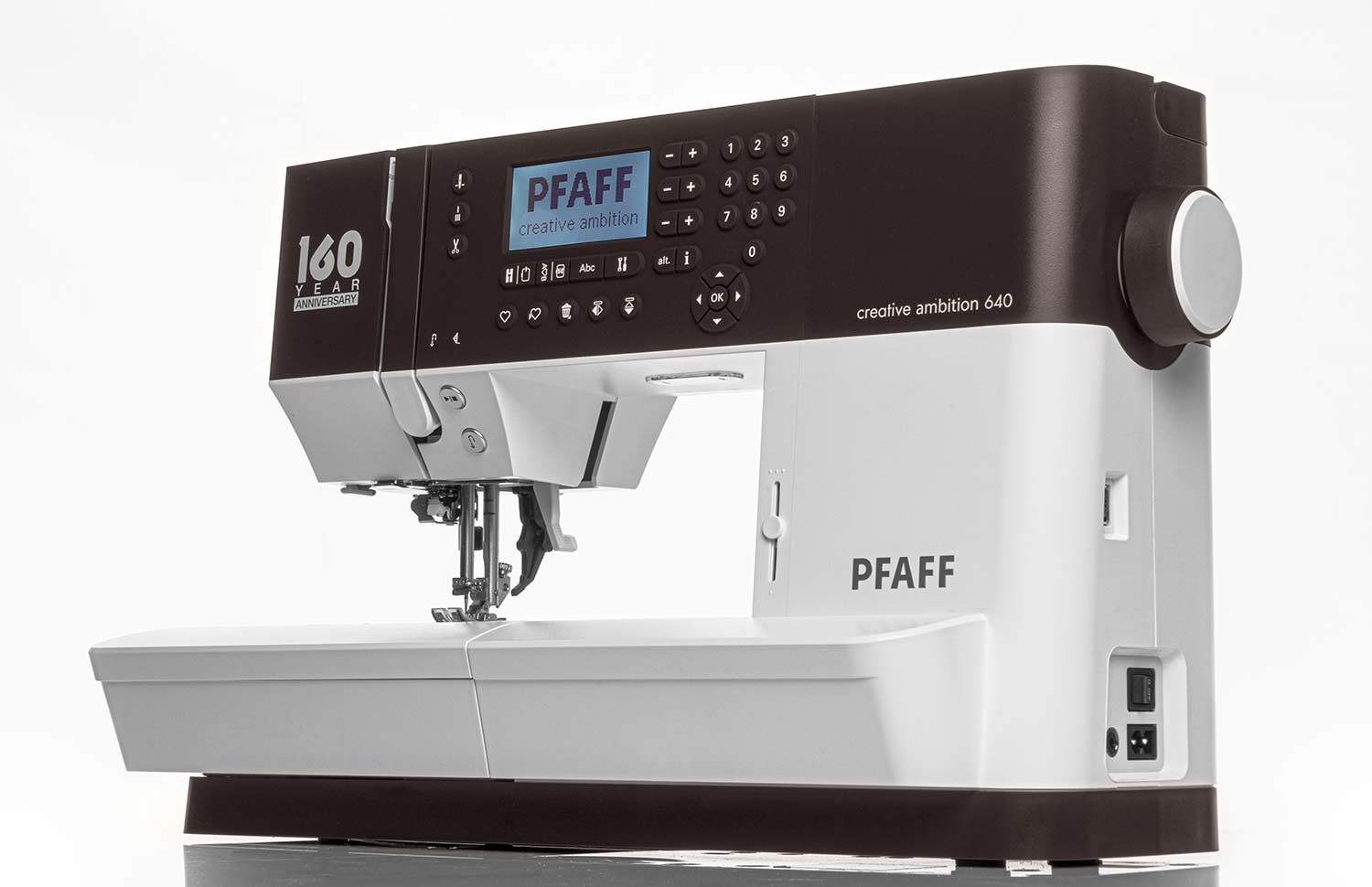 Pfaff creative ambition 640