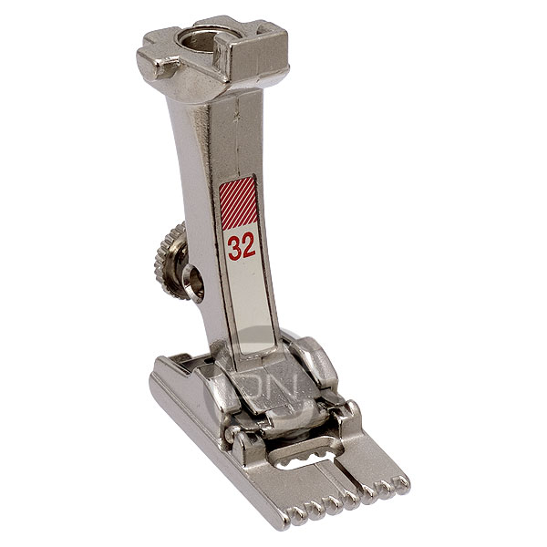 aace00a6e5bddf666564815b82cc1cda Biesenfuß 7 Rillen 32 Bernina NEU